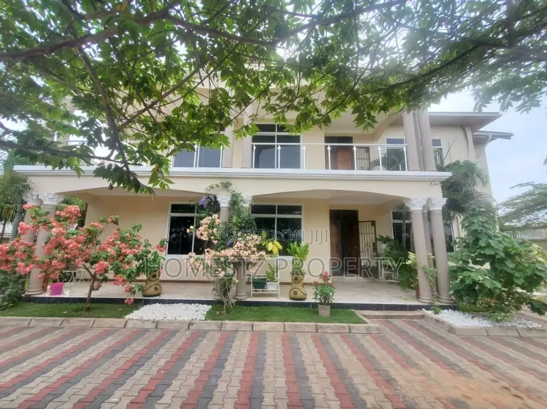 5bdrm Bungalow in Mbezi Beach Juu, Kinondoni for Sale in Kinondoni