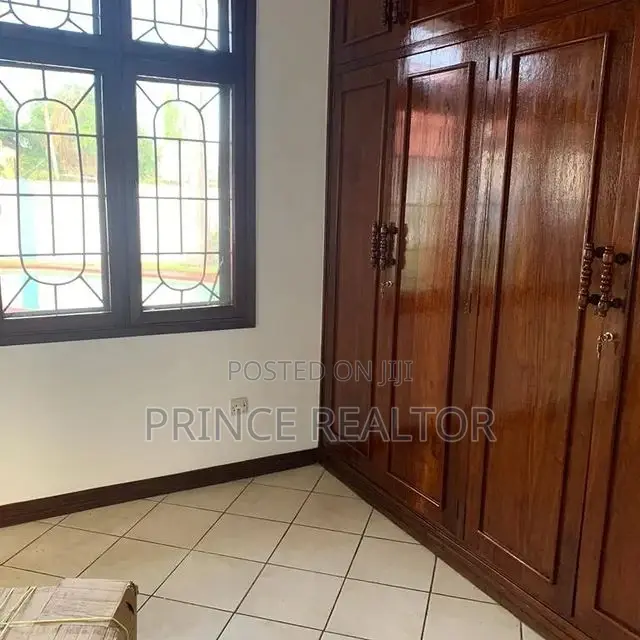 4bdrm Mansion in Bunju, Kinondoni for Sale in Kinondoni