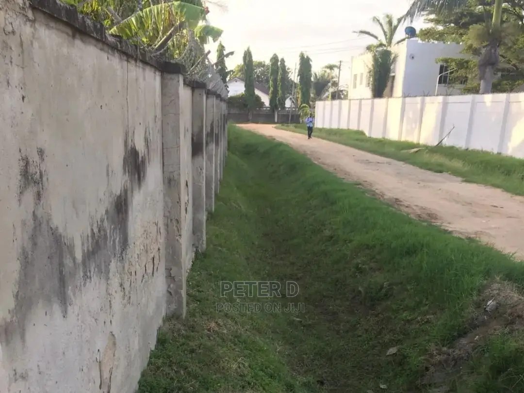 3bdrm House in Regent, Mikocheni for Sale in Mikocheni
