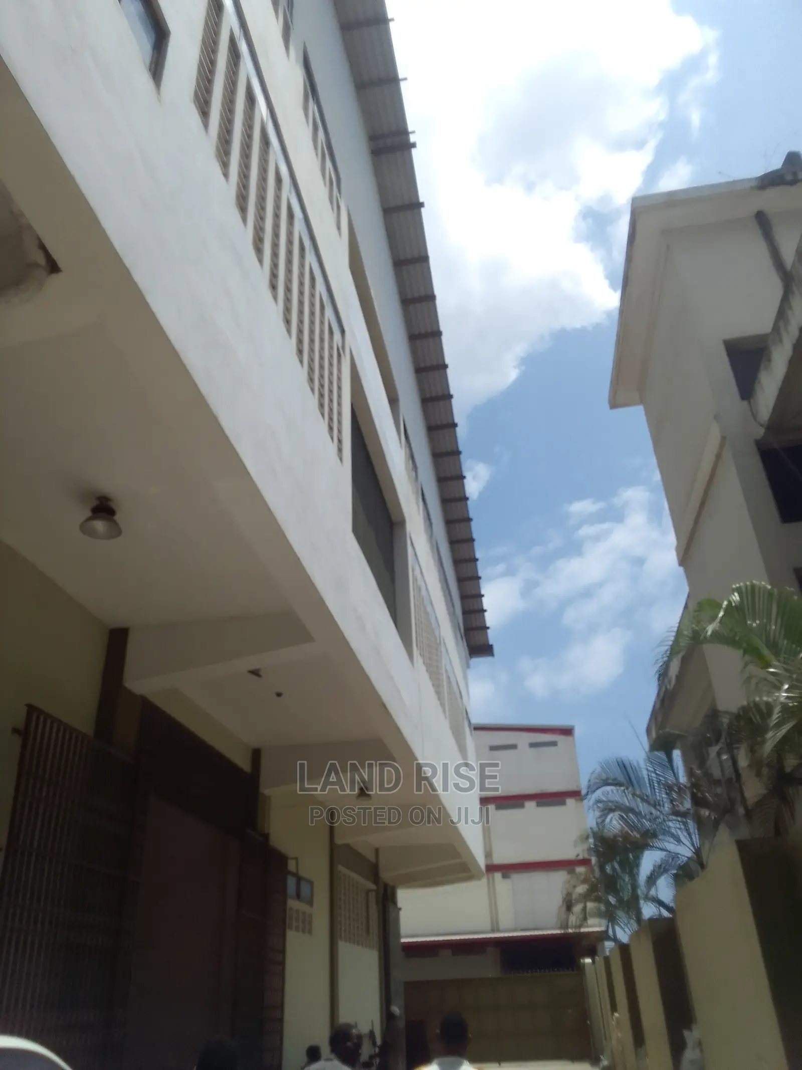 800 Sqm Warehouse in Vingunguti