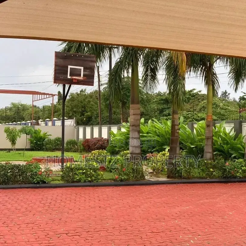 4bdrm House in Mbezi Beach Rainbow, Kinondoni for Sale in Kinondoni