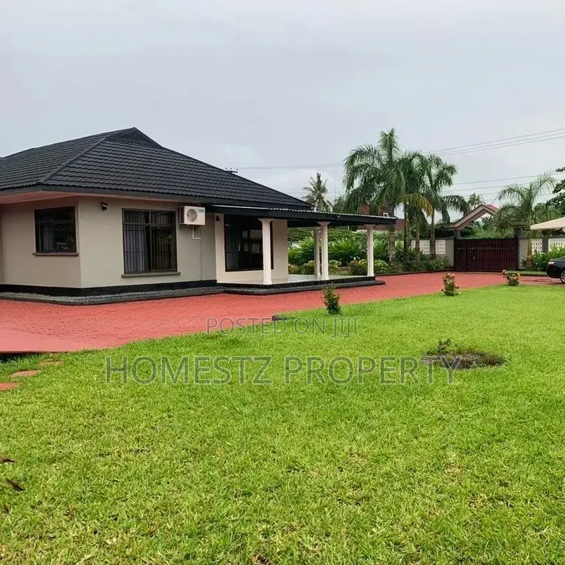 4bdrm House in Mbezi Beach Rainbow, Kinondoni for Sale in Kinondoni