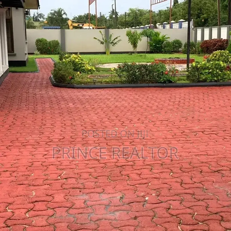 4bdrm House in Mbezi Beach Rainbow, Kinondoni for Sale in Kinondoni