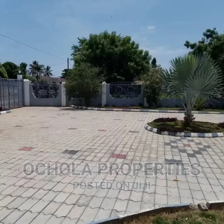 5bdrm House in Mbezi for Rent in Mbezi