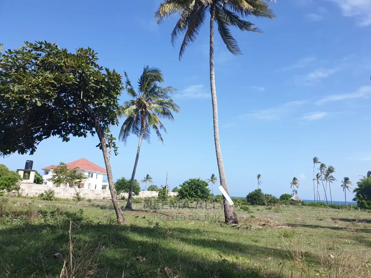 Viwanja Karibu Na Bahari Puna  in Kigamboni