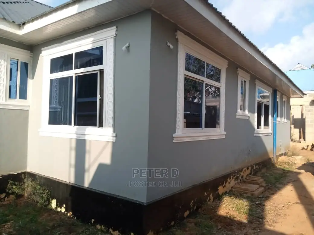 3bdrm House in Goba for Sale in Goba