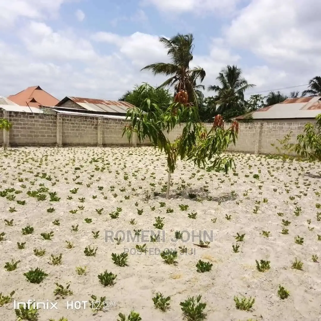 Furnished 5bdrm Apartment in Tanzania Dsm Ukonga for Sale in Ukonga