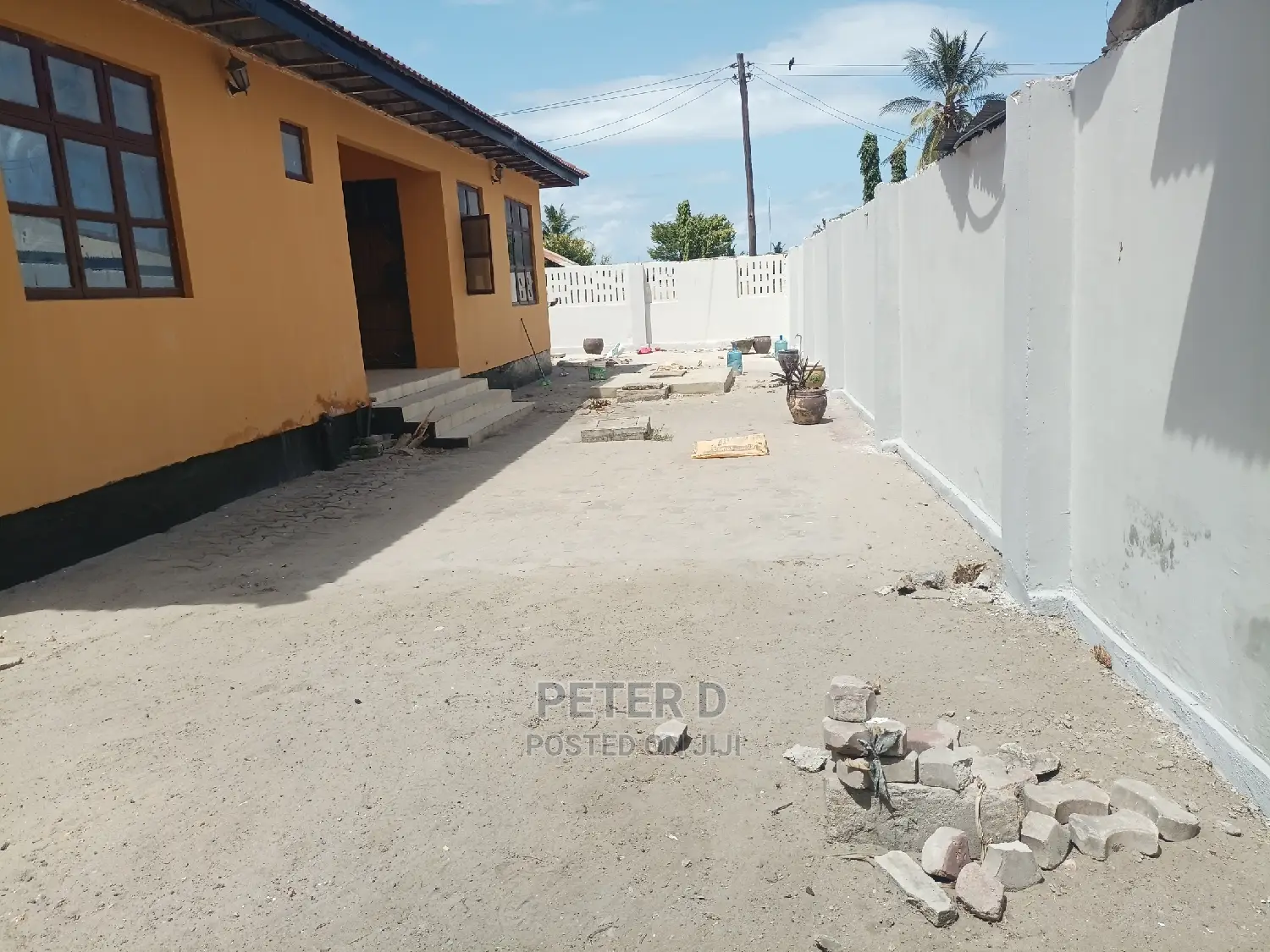 3bdrm House in Mbezi for Rent in Mbezi