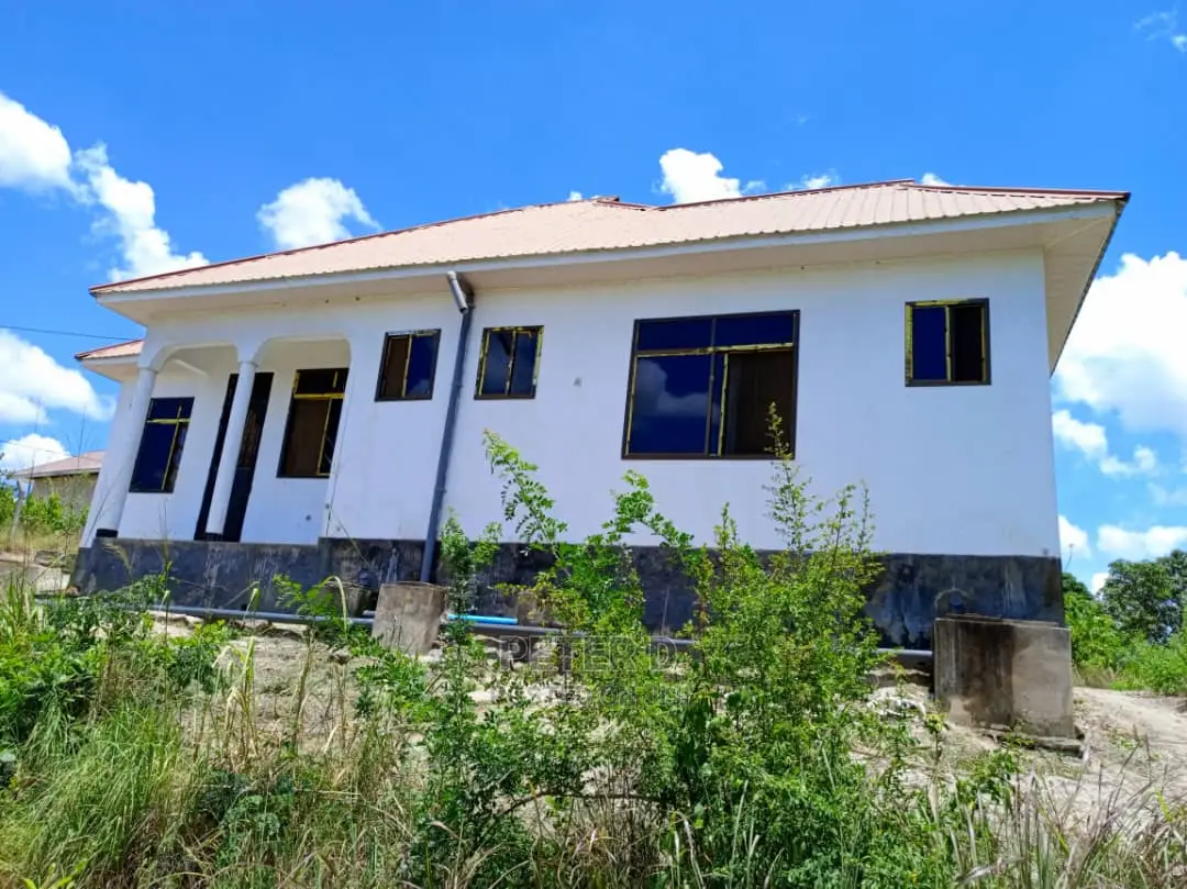3bdrm House in Mbezi for Sale in Mbezi