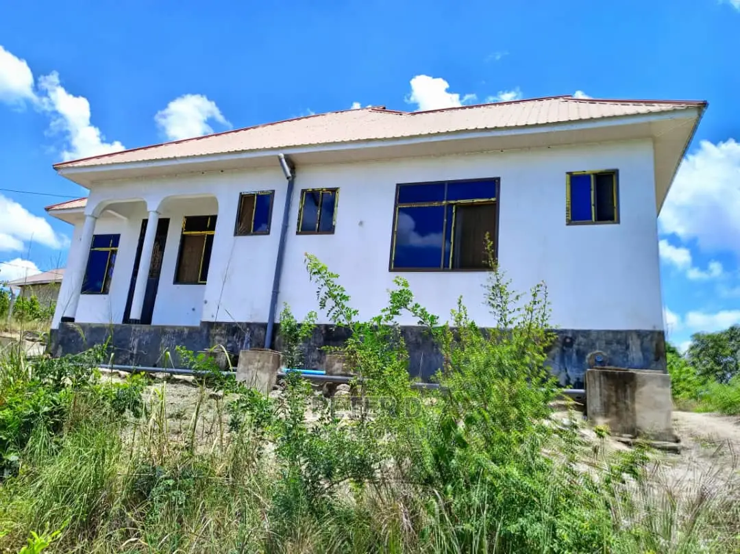 3bdrm House in Mbezi for Sale in Mbezi