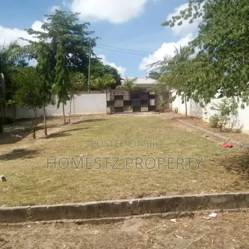 4bdrm House in Kibamba Shule, Kinondoni for Sale in Kinondoni