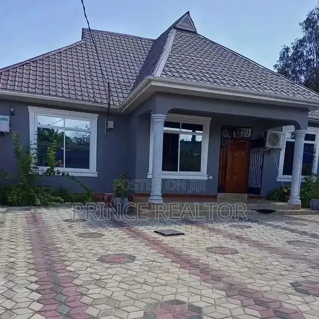 3bdrm House in Tegeta Mivumoni, Kinondoni for Sale in Kinondoni