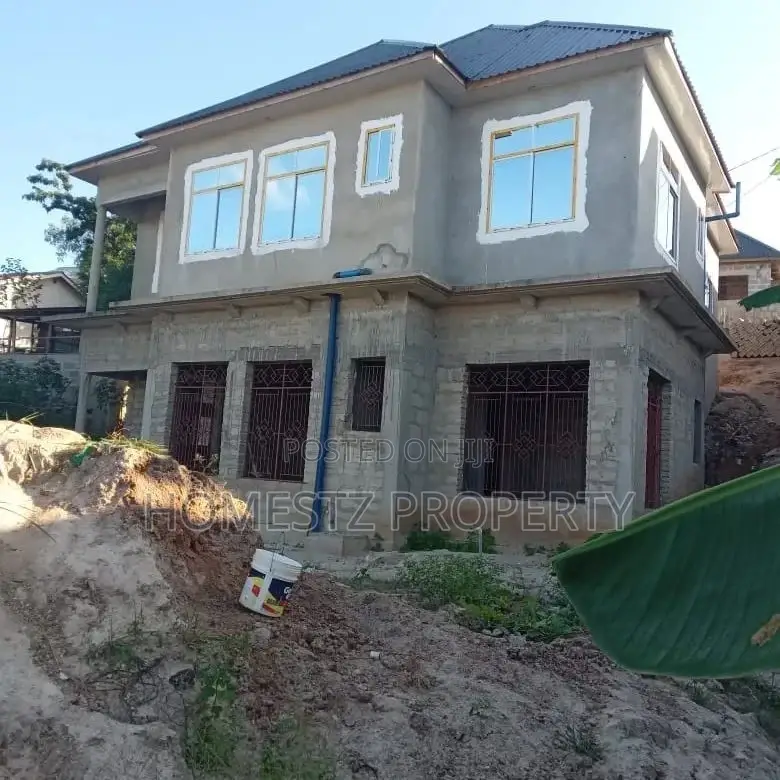4bdrm House in Mbezi Kwa Msuguri, Kinondoni for Sale in Kinondoni