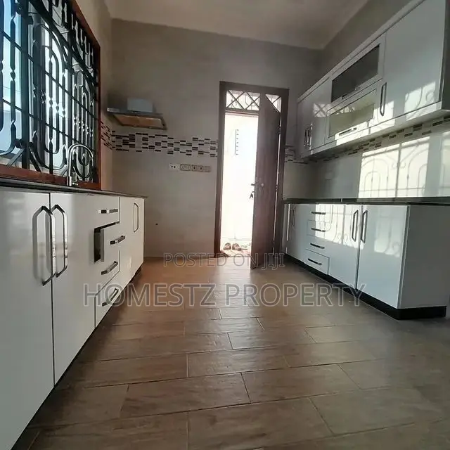 3bdrm House in Mikwambe Funcity, Kigamboni for Sale in Kigamboni