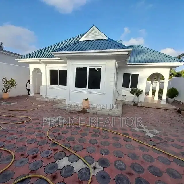 3bdrm House in Mikwambe Funcity, Kigamboni for Sale in Kigamboni