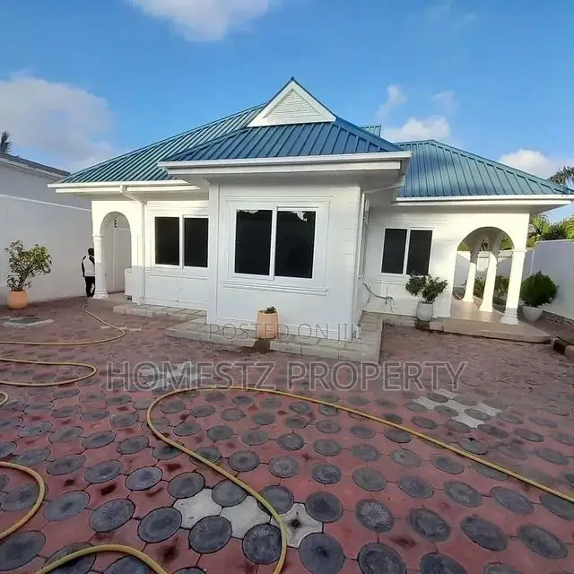 3bdrm House in Mikwambe Funcity, Kigamboni for Sale in Kigamboni
