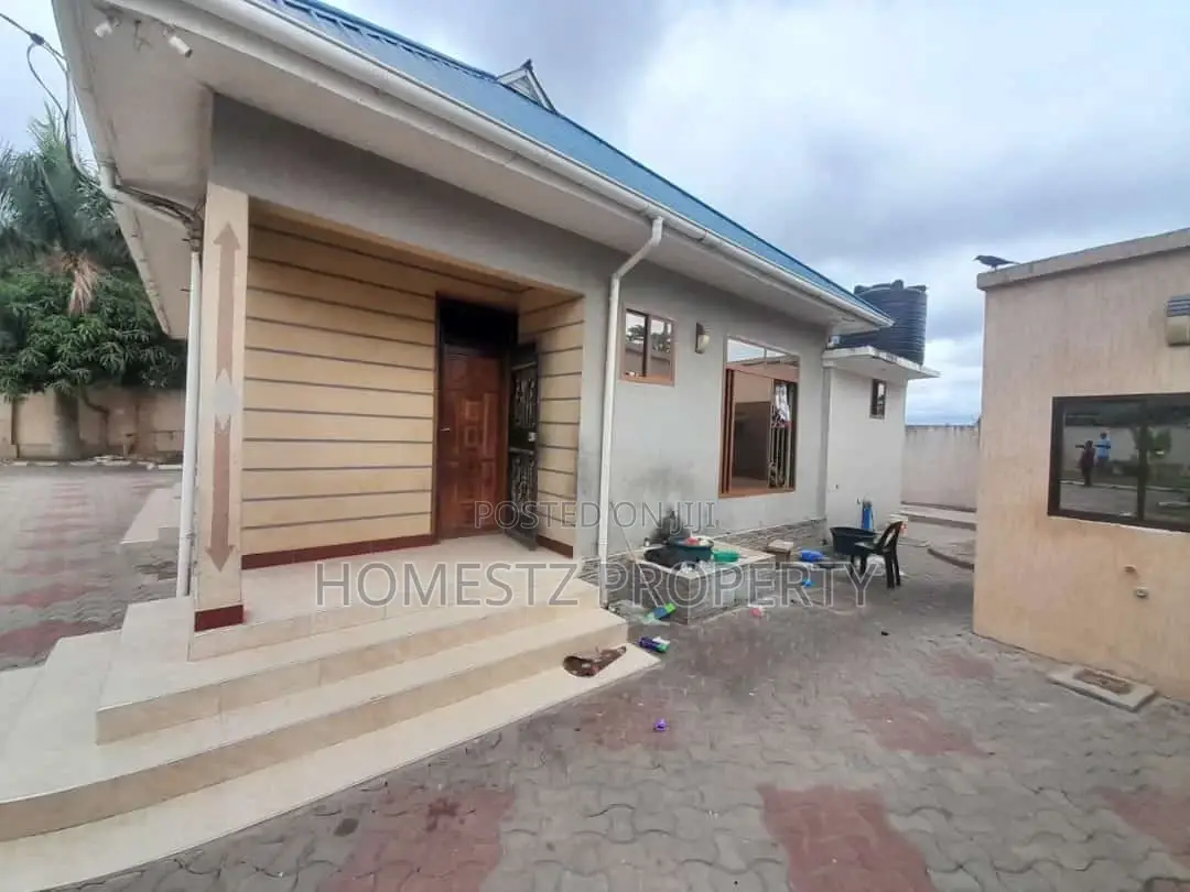4bdrm House in Tuangoma, Kigamboni for Sale in Kigamboni