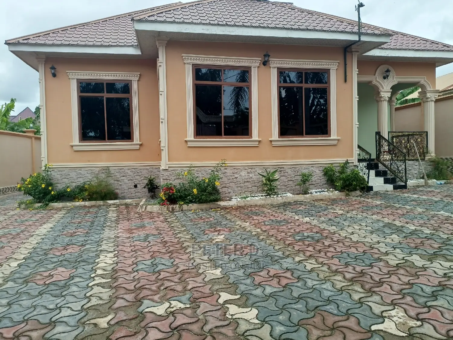 3bdrm House in Mbezi for Sale in Mbezi