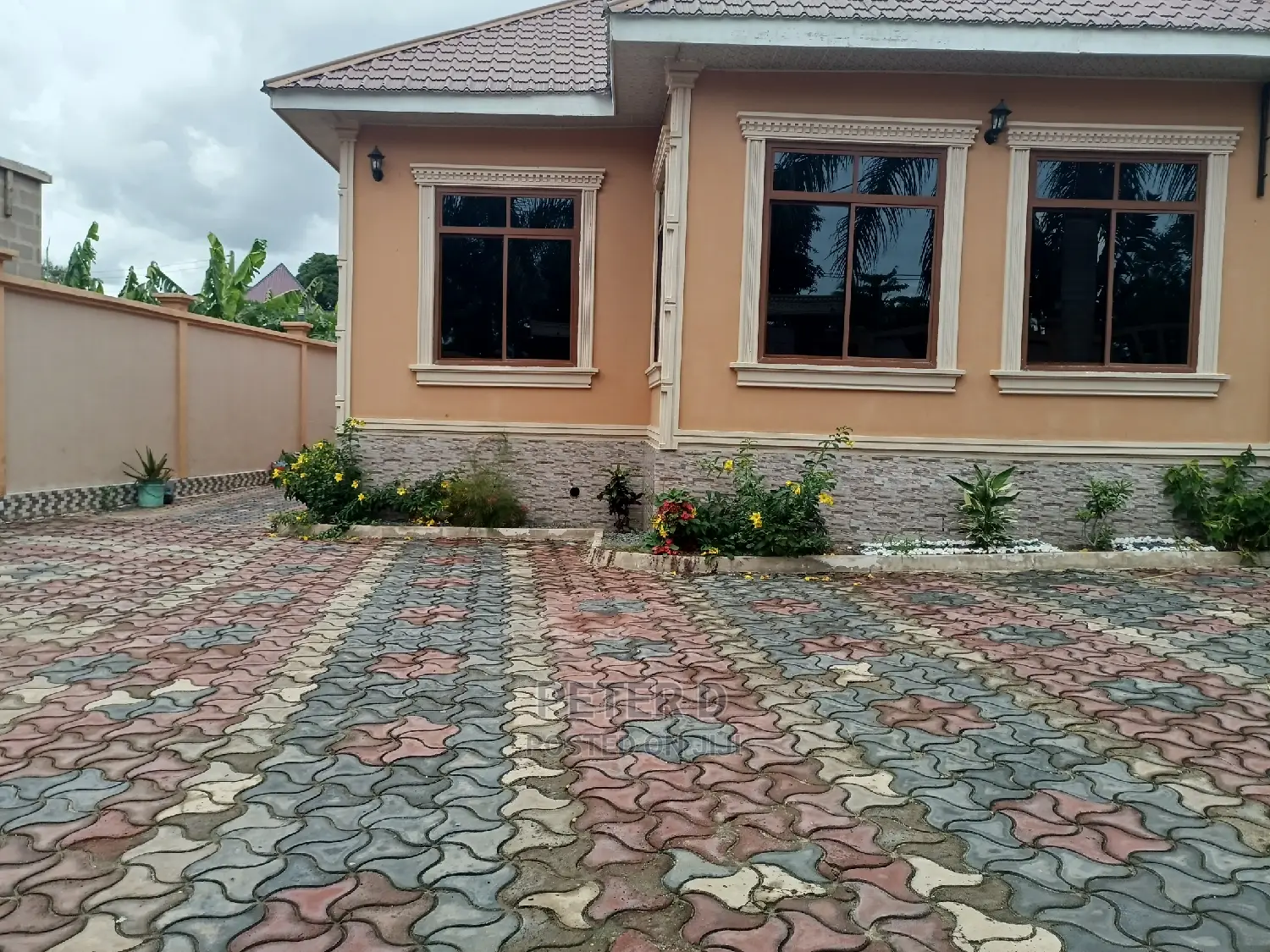 3bdrm House in Mbezi for Sale in Mbezi