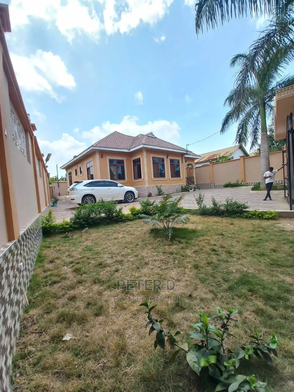 3bdrm House in Mbezi for Sale in Mbezi