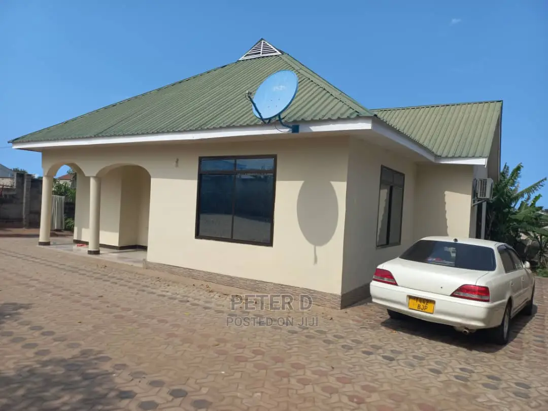 3bdrm House in Mbezi for Sale in Mbezi