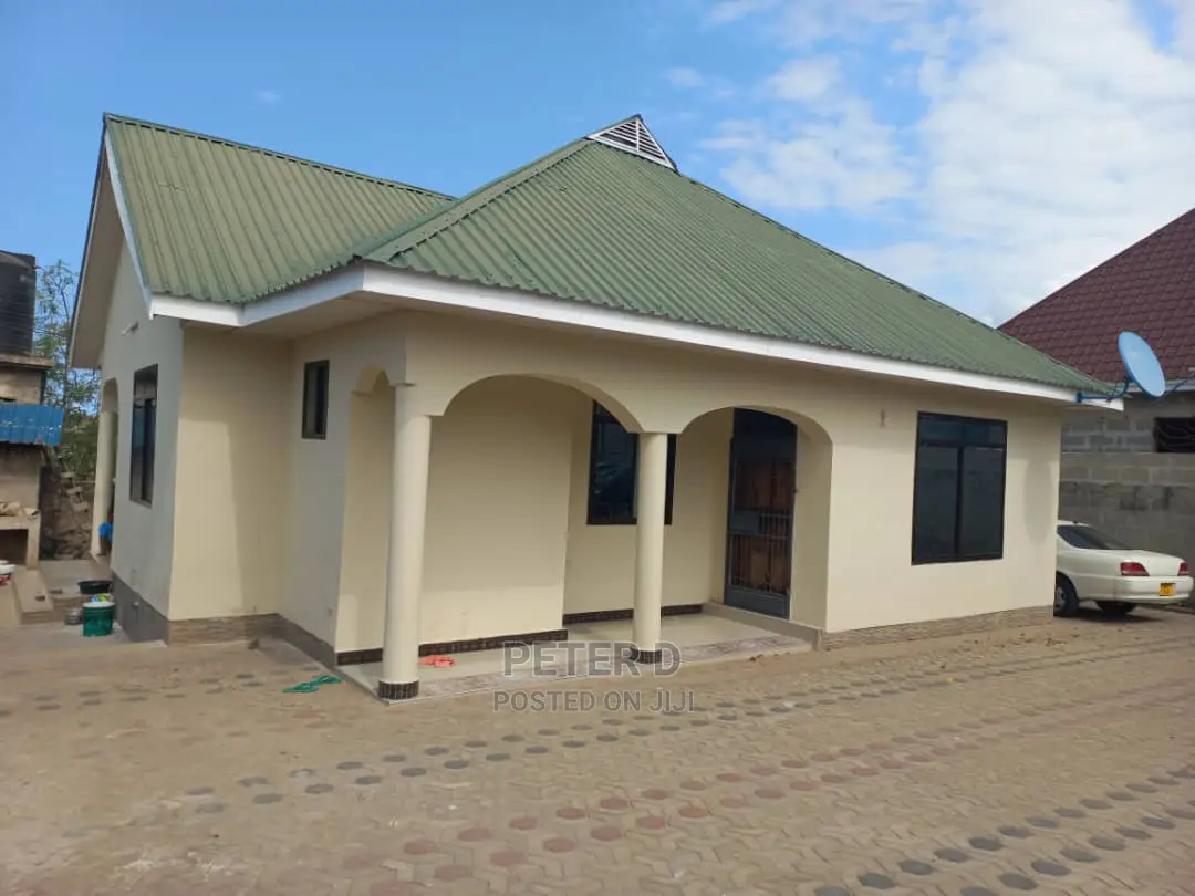 3bdrm House in Mbezi for Sale in Mbezi
