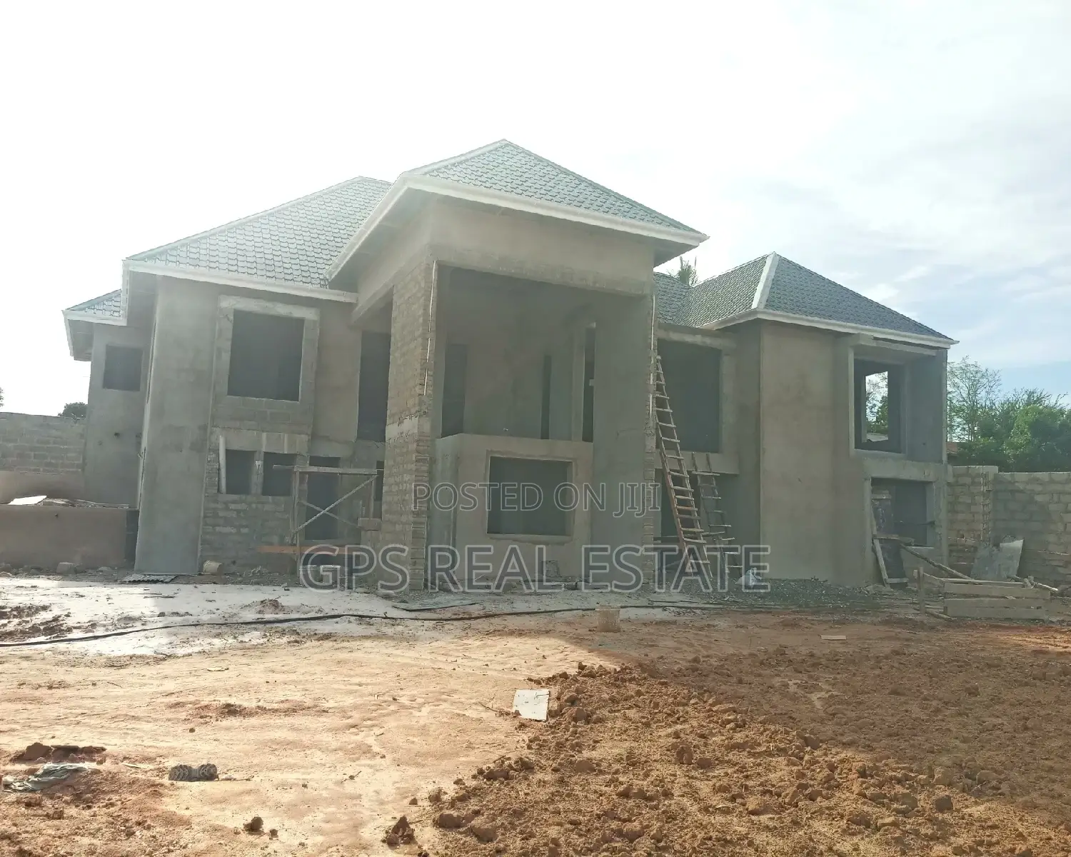 5bdrm Mansion in Kibada, Kigamboni for Sale in Kigamboni