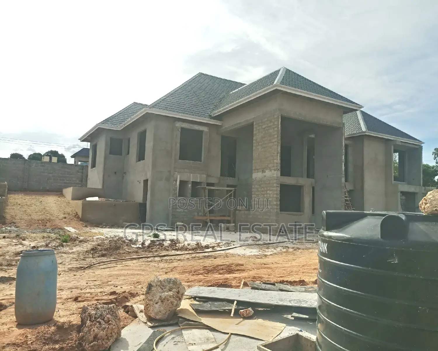 5bdrm Mansion in Kibada, Kigamboni for Sale in Kigamboni