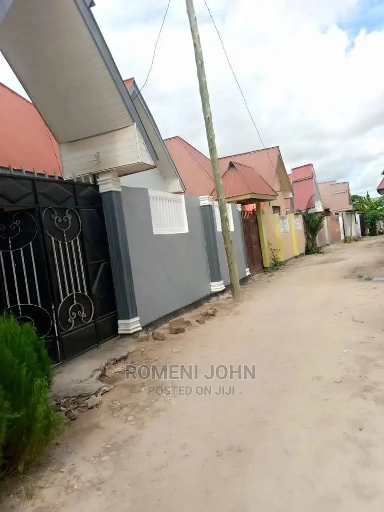 Furnished 3bdrm Townhouse/Terrace in Tanzania Dsm Temeke, Ukonga in Ukonga