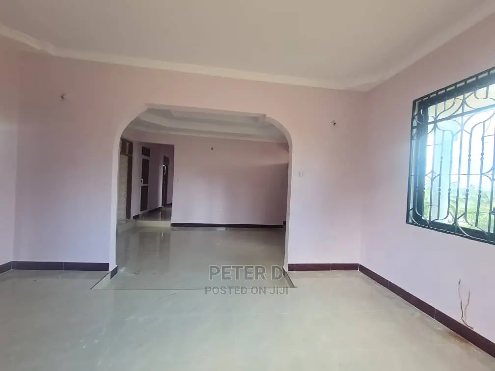 3bdrm House in Goba for Sale in Goba