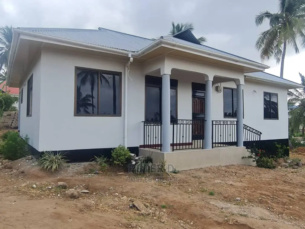 3bdrm House in Goba for Sale in Goba