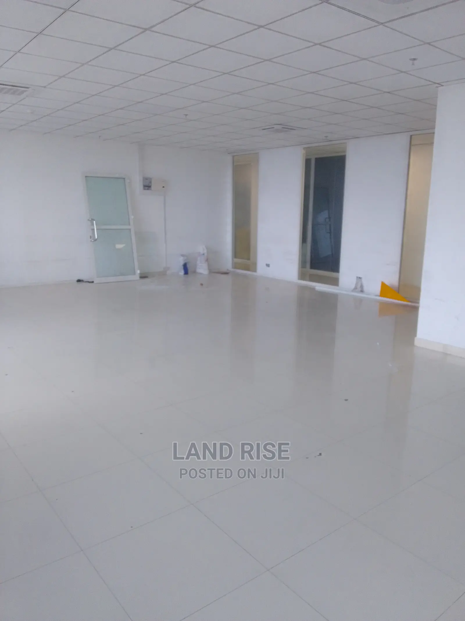 Office Space 108 Sqm in Kijitonyama