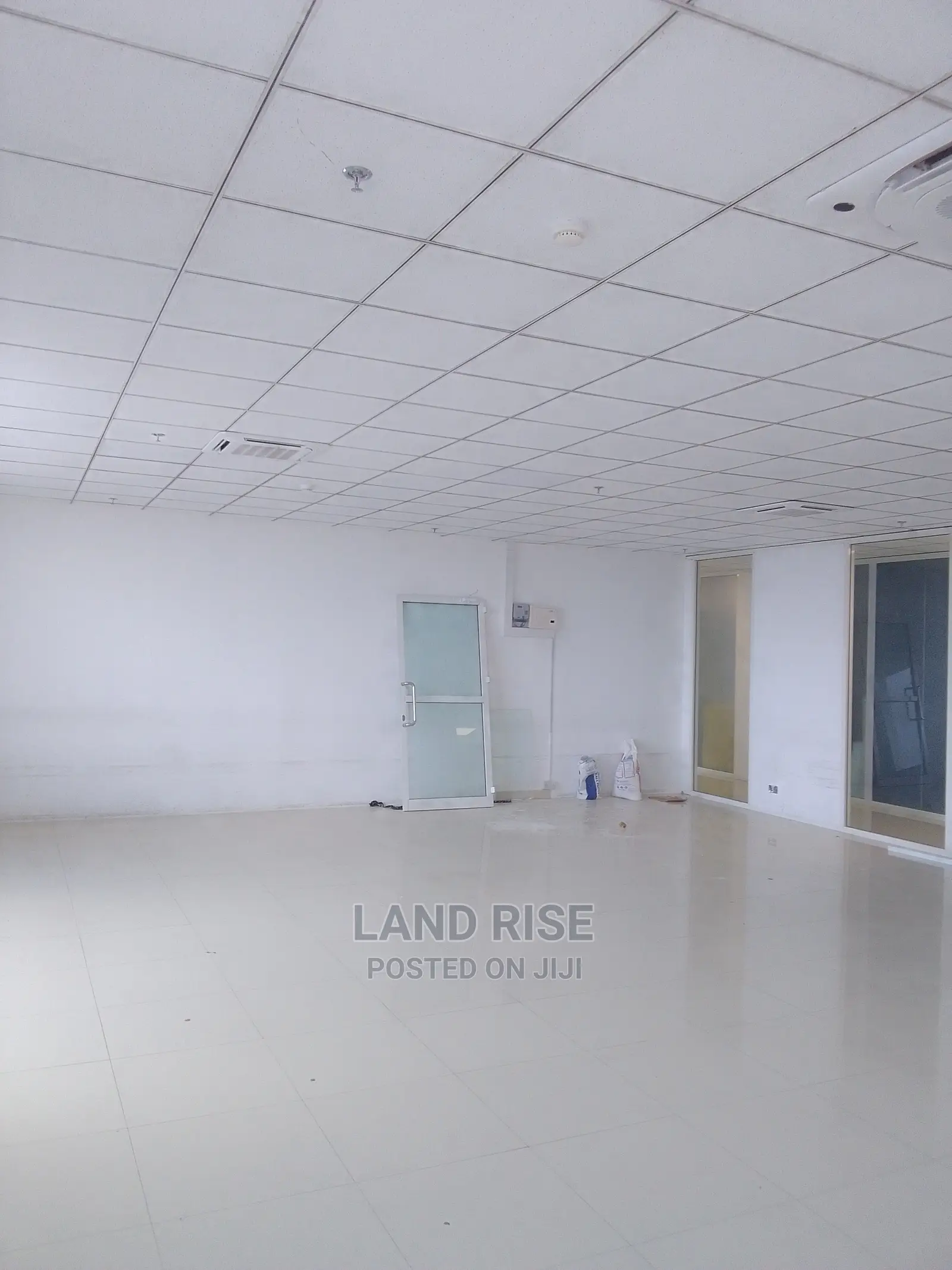 Office Space 108 Sqm in Kijitonyama