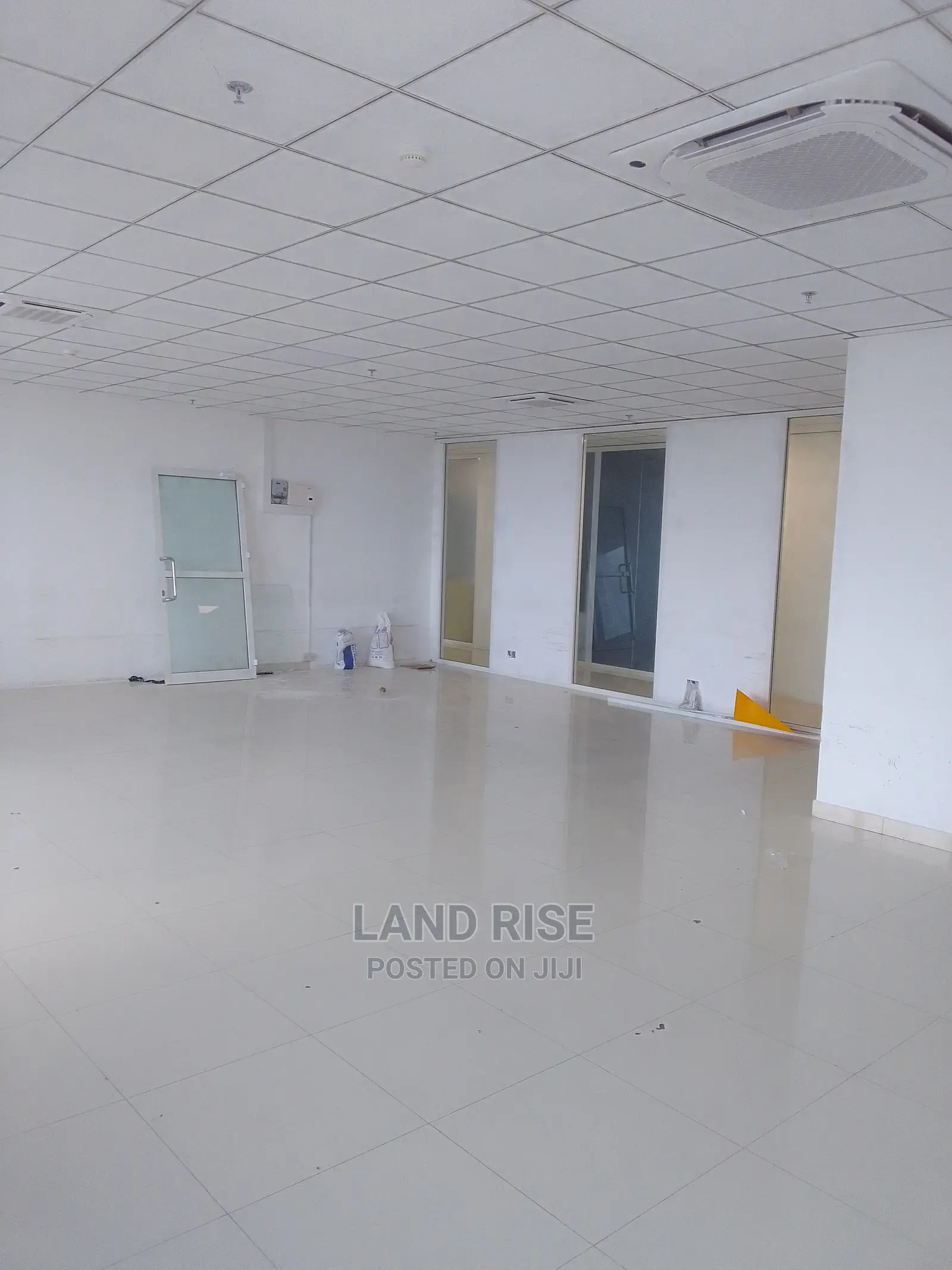 Office Space 108 Sqm in Kijitonyama