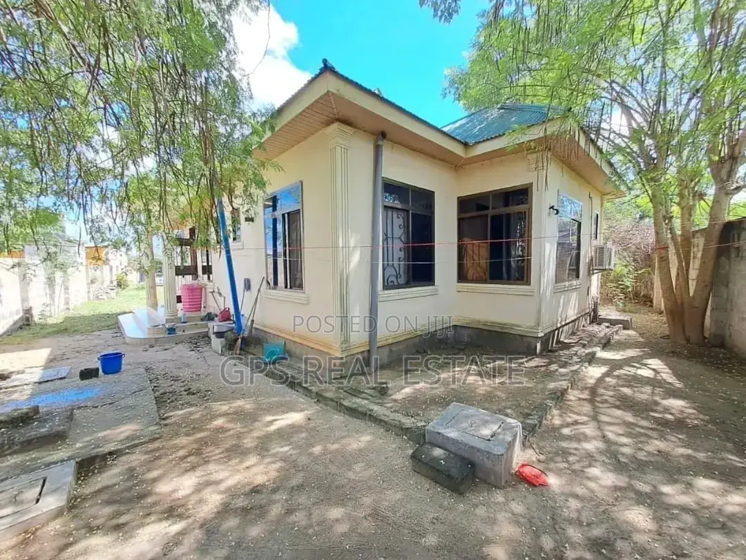 4bdrm House in Kjnyerezi, Kinondoni for Sale in Kinondoni