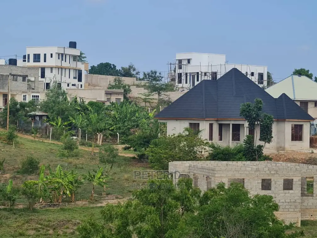 Kiwanja Cha Kishua in Goba