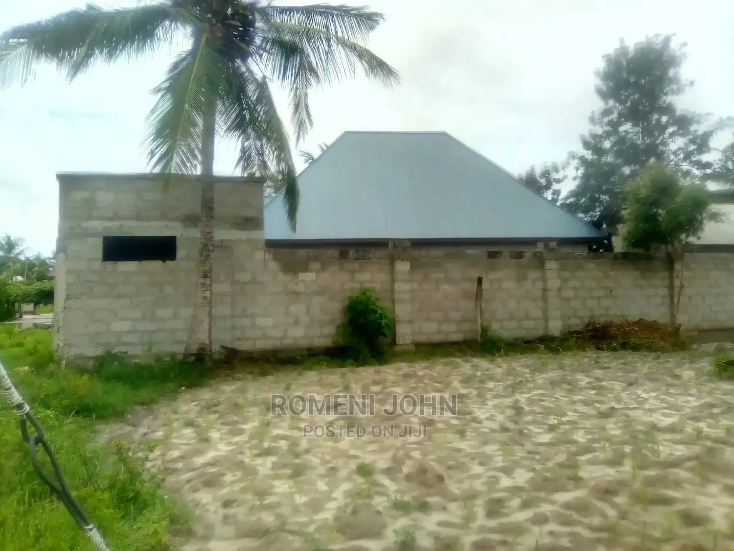 Gesti Yenye Vyumba Saba Swiming Pool Na Bar Inauzwa Miln 65. in Ukonga