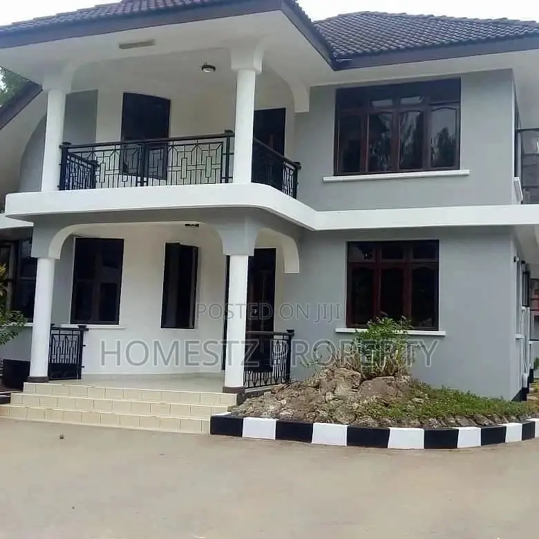 House In Tegeta Zoo For Sale in Kinondoni