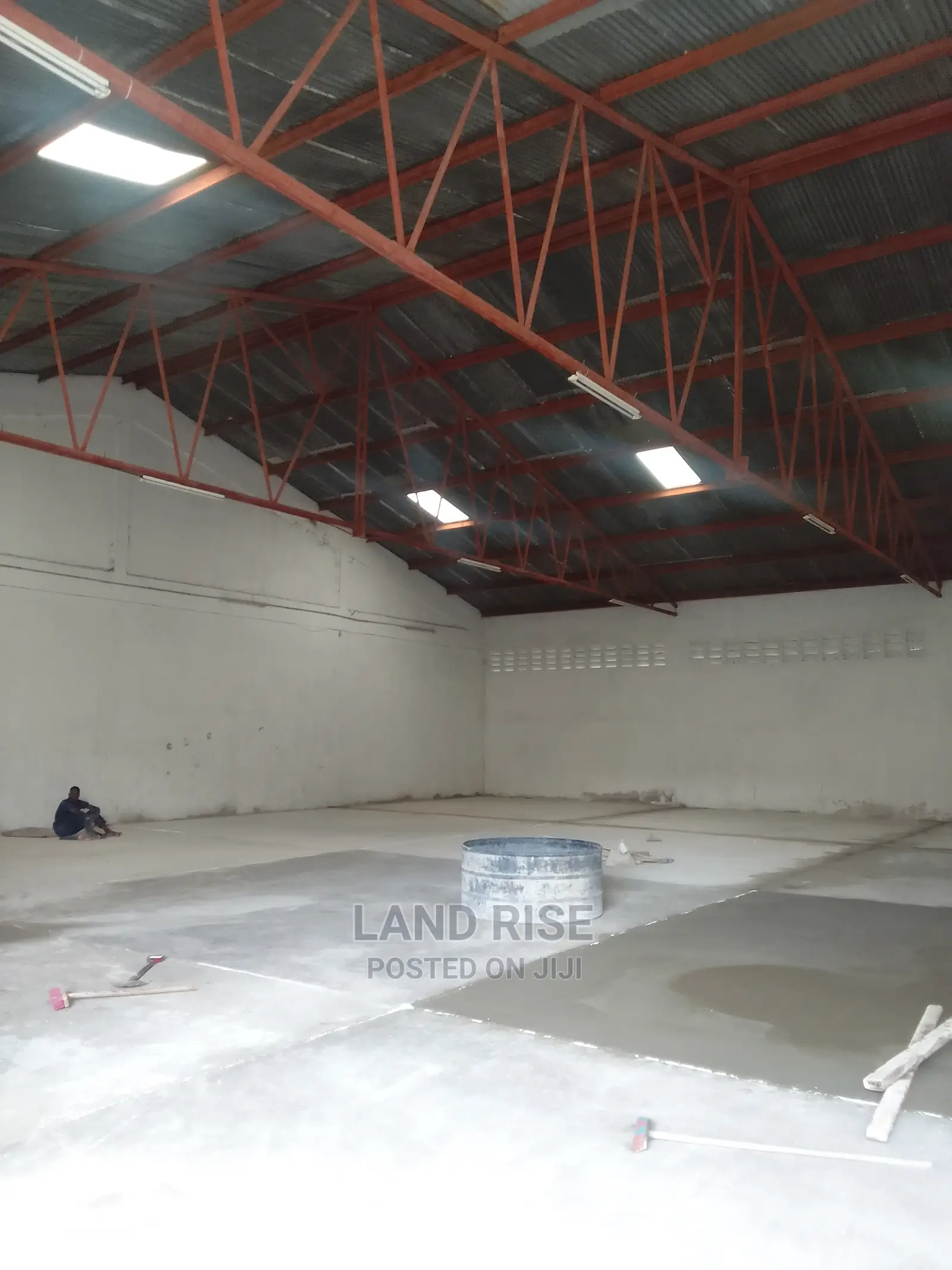 Warehouse With 432 in Tabata