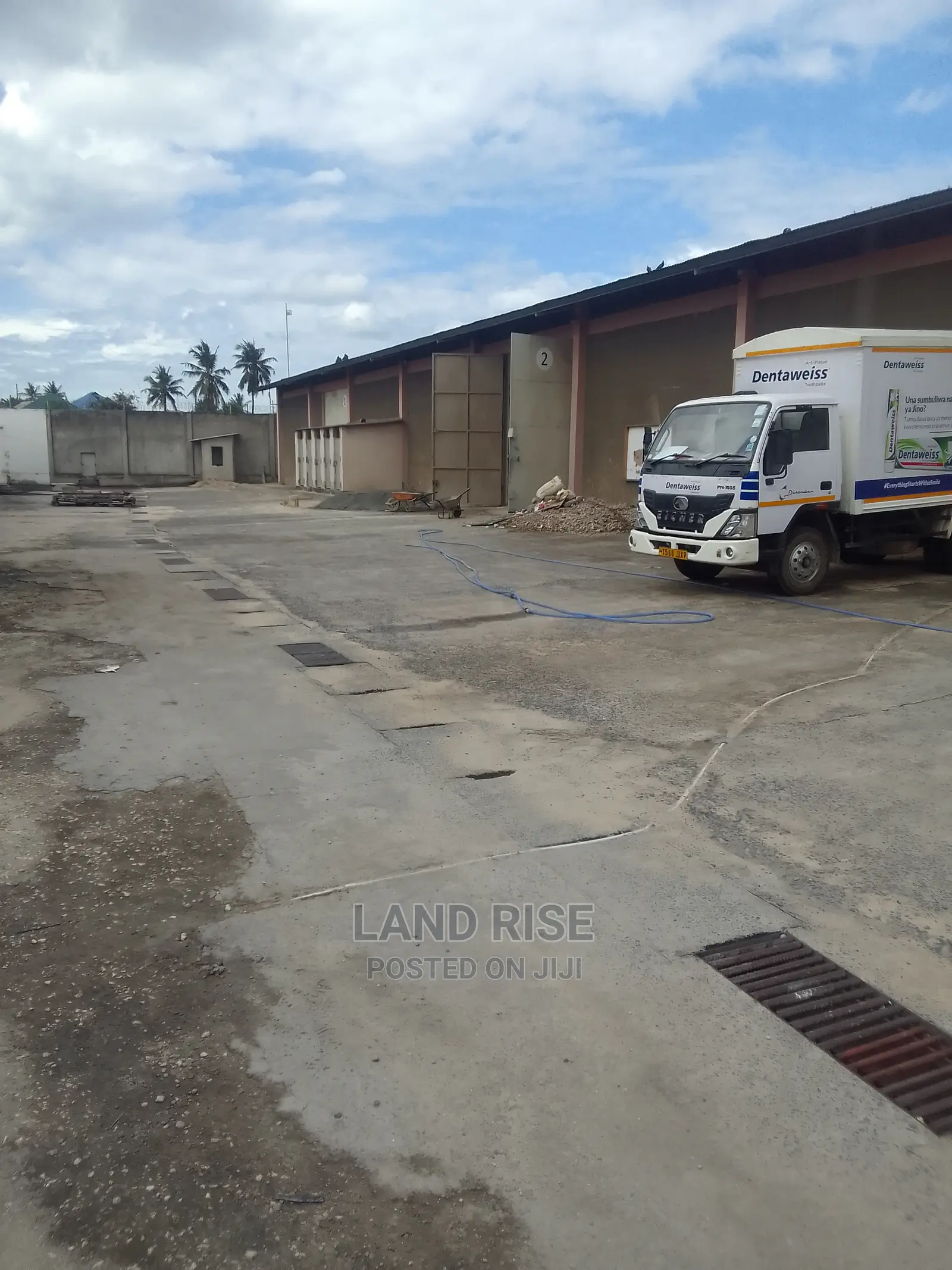 Warehouse With 432 in Tabata