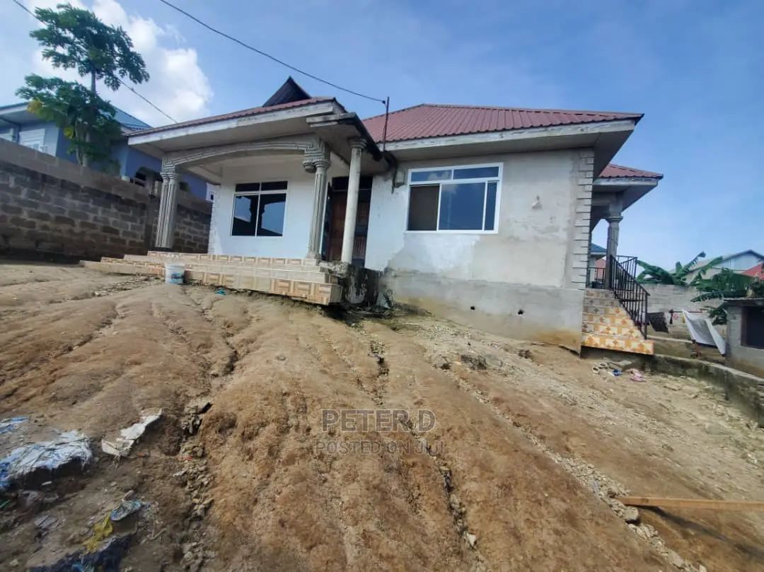 3bdrm House in Mbezi for Sale in Mbezi