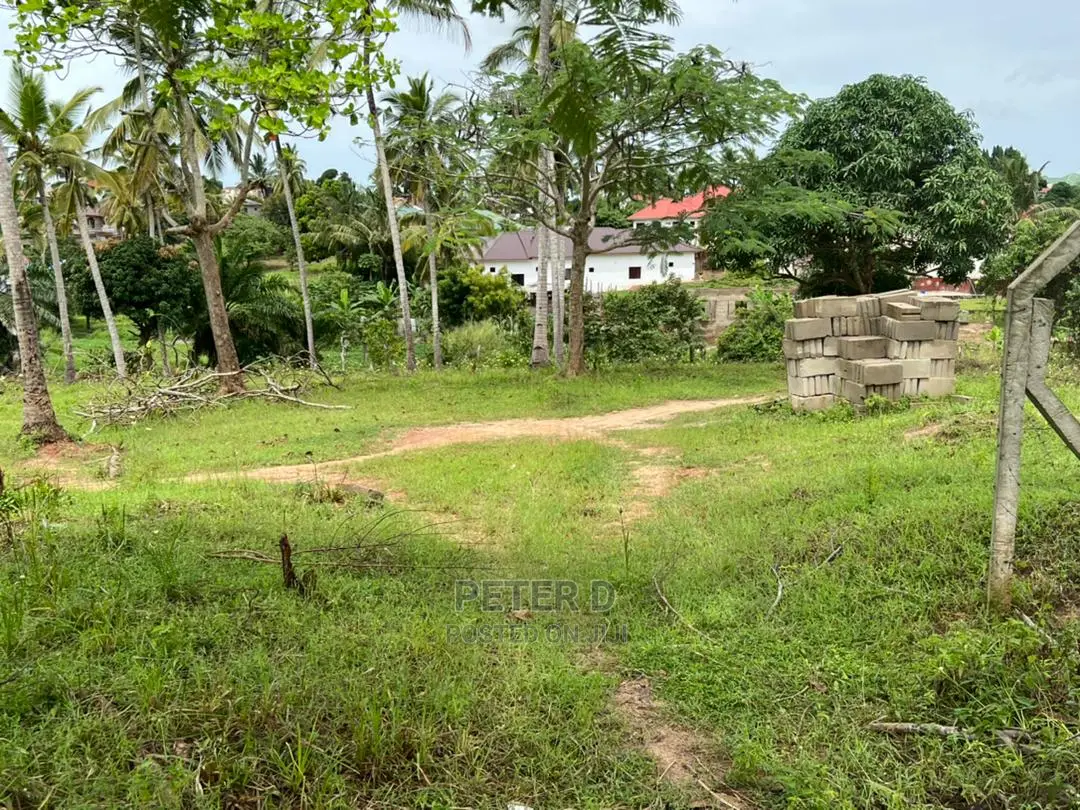 Kiwanja Goba Road in Goba