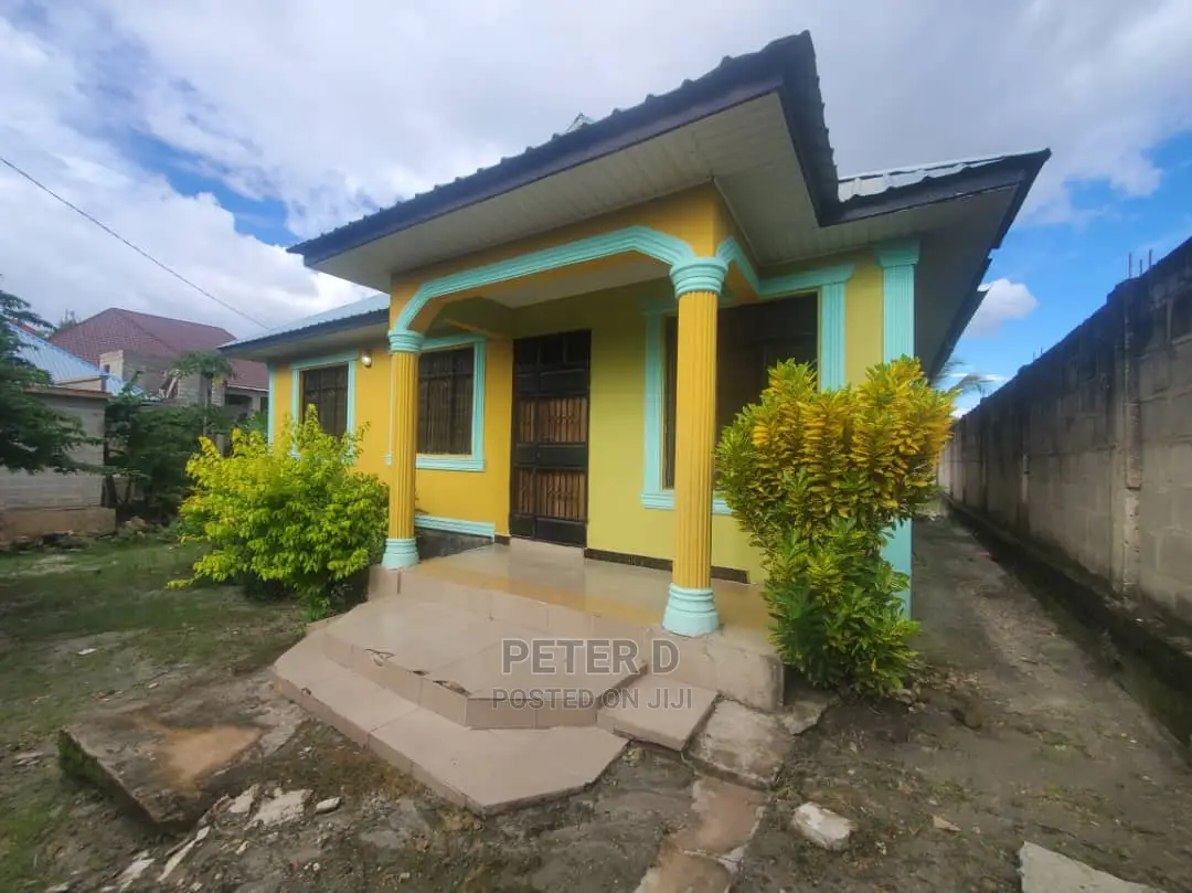 3bdrm House in Mbezi for Sale in Mbezi