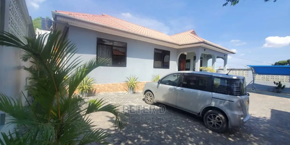 3bdrm House in Mbezi for Sale in Mbezi