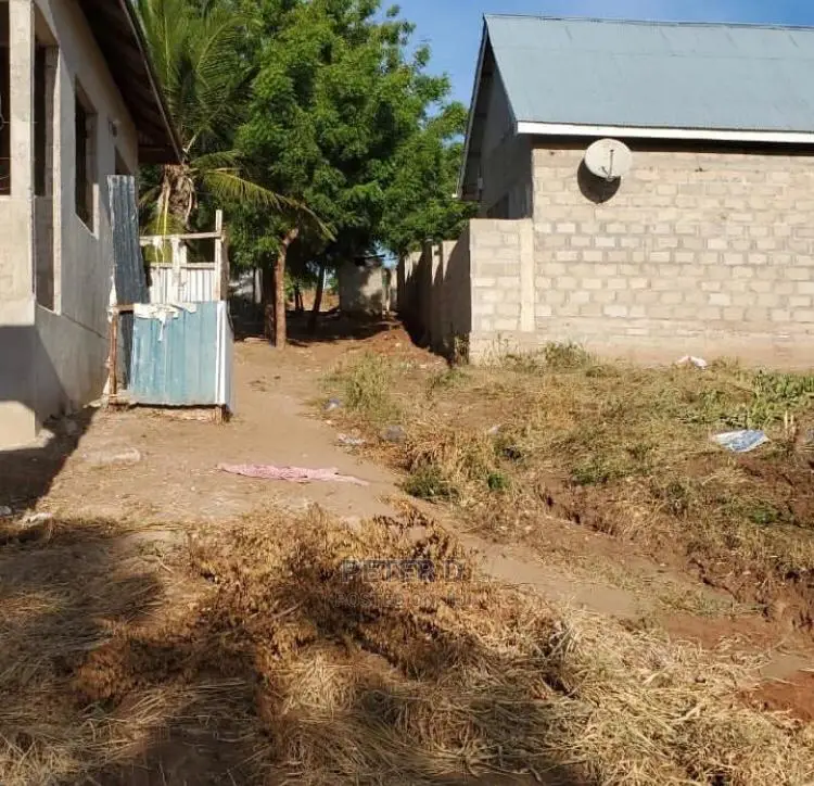 3bdrm House in Goba for Sale in Goba