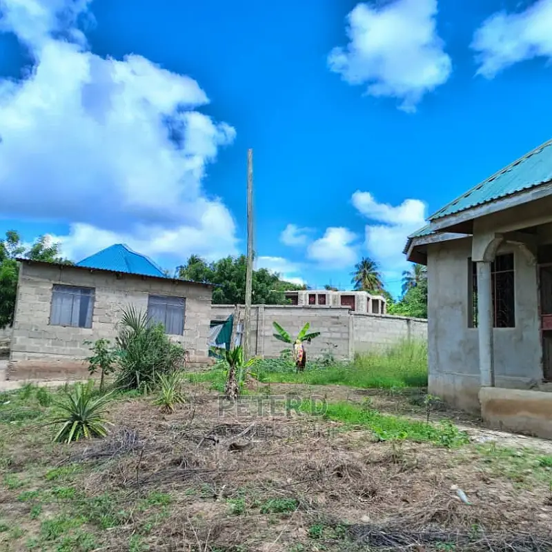 3bdrm House in Mbezi for Sale in Mbezi
