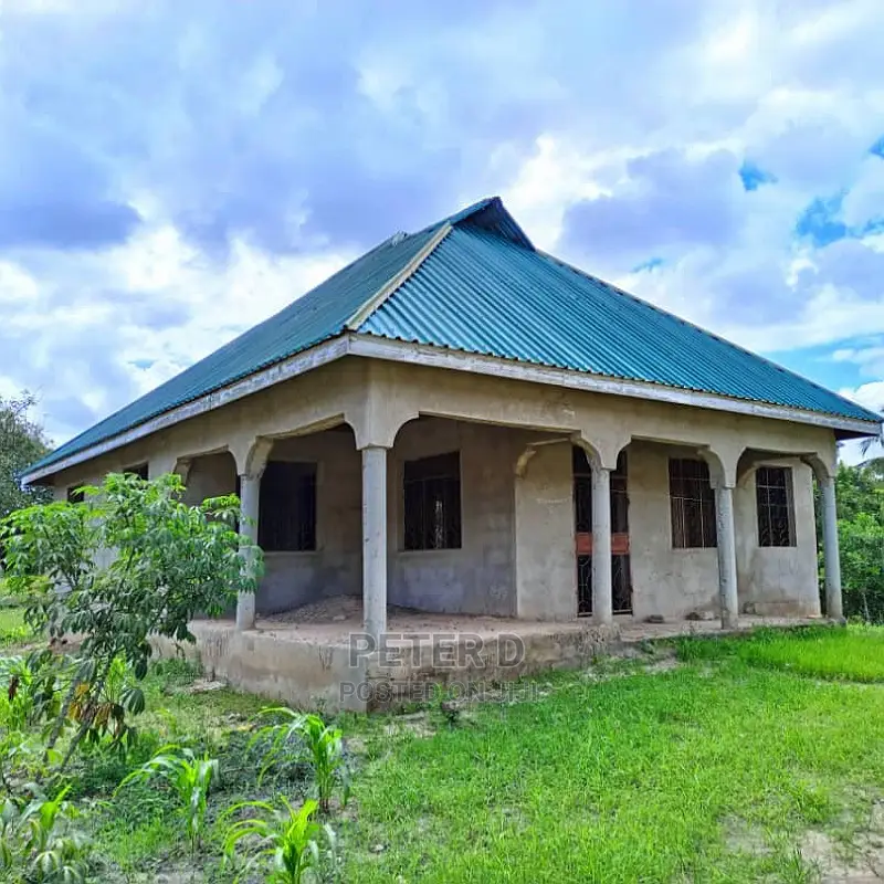 3bdrm House in Mbezi for Sale in Mbezi