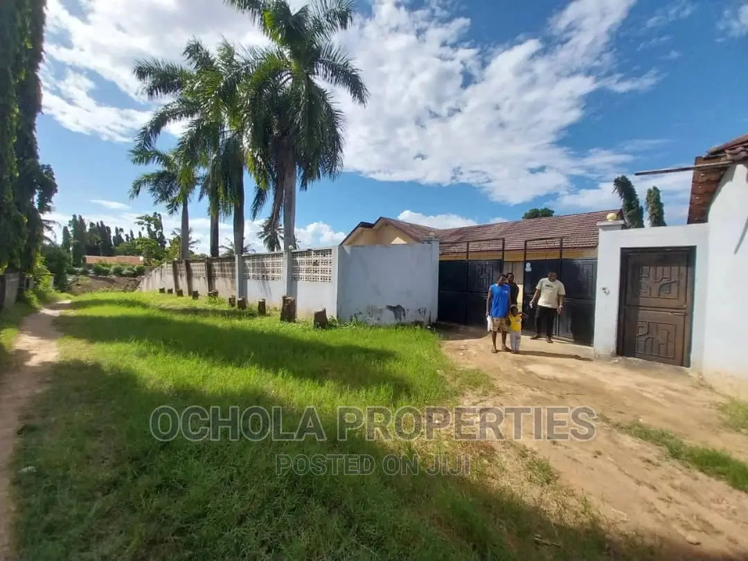 5bdrm House in Ukonga for Sale in Ukonga