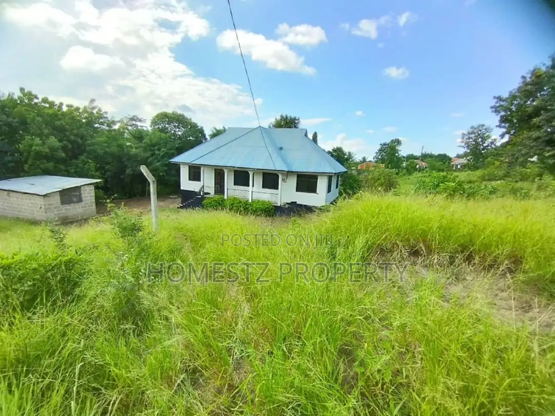 3bdrm House in Kibamba Shule, Kinondoni for Sale in Kinondoni