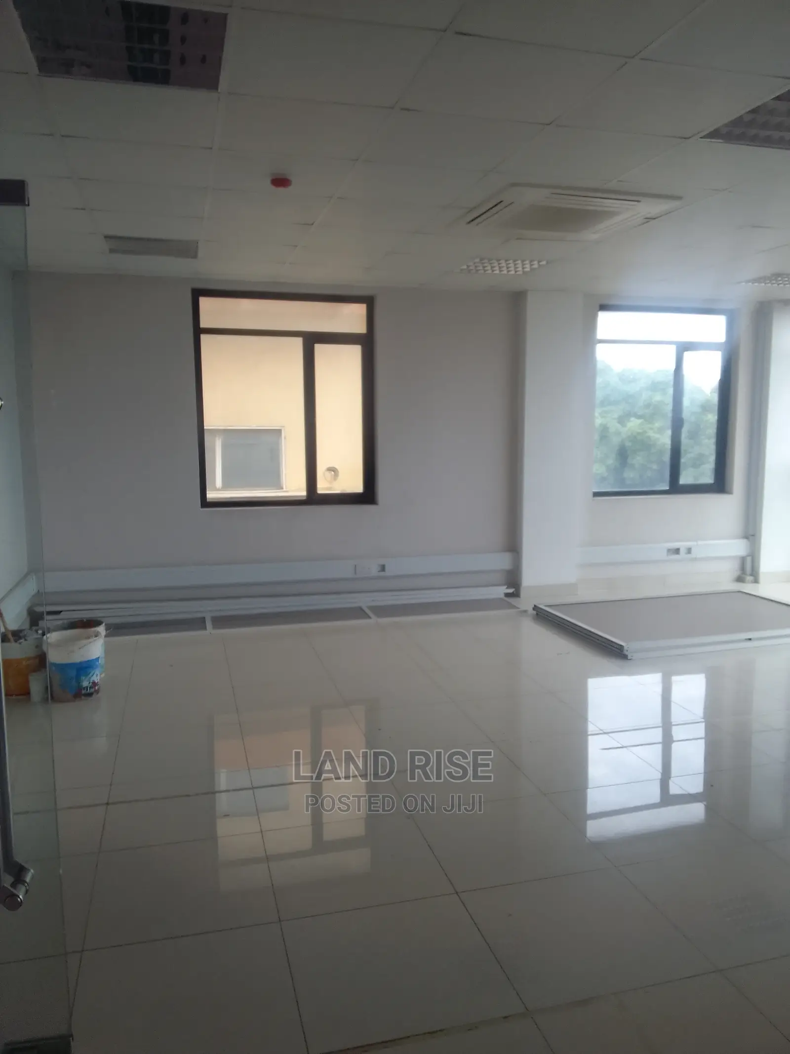 Office Space in Kariakoo Nkurumah Road in Kariakoo
